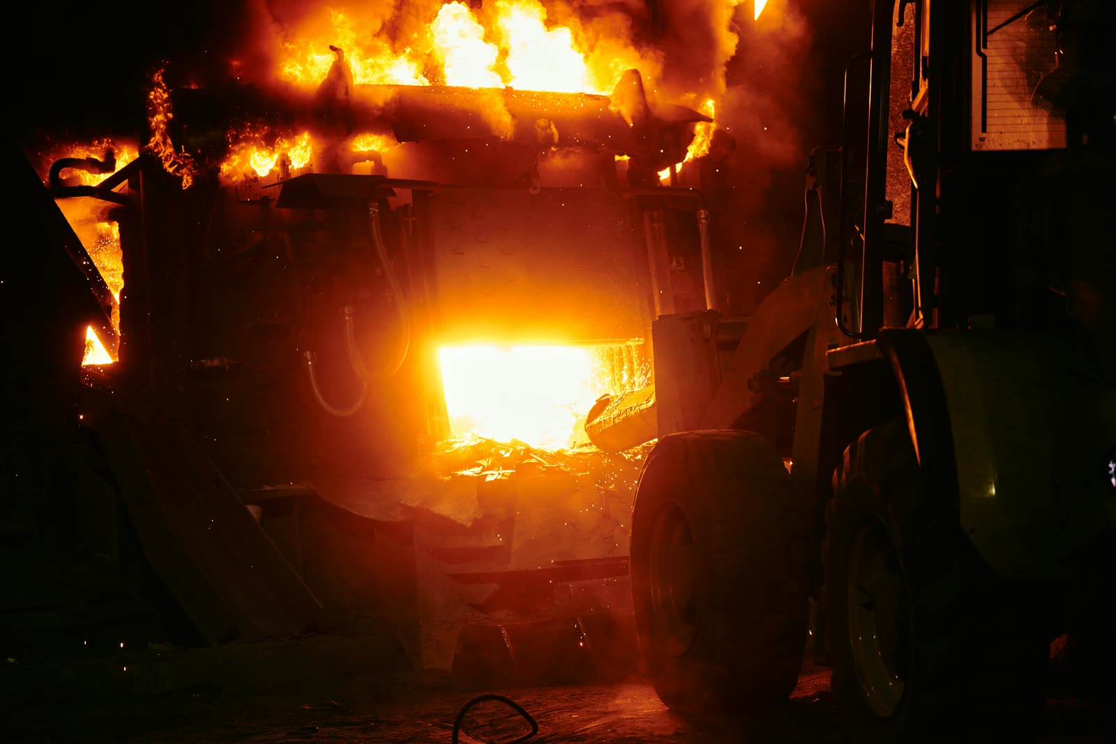 Combustion chamber of an industrial incinerator